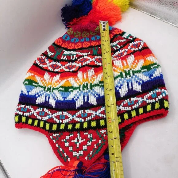 Peruvian Floral Chullo Knitted Wool Multicolored Beads  display picture 1